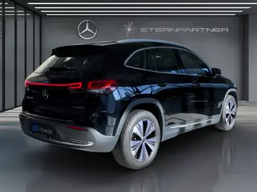 MERCEDES-BENZ EQA 250 MBUX Progressive Ambiente CarP…