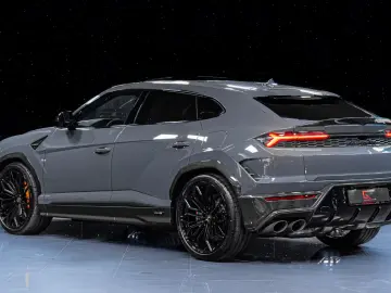 Lamborghini Urus SE 2026 Full Carbon