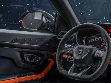 Lamborghini Urus SE 2026 Full Carbon