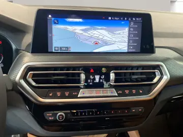 BMW X4 xDrive20i M Sport Navi AHK Kamera HiFi LED