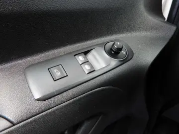 TOYOTA PROACE CITY KÜHLKASTENWAGEN -15C STROMVERSORGUNG