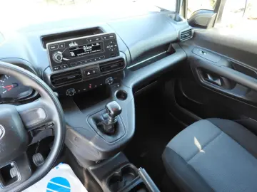 TOYOTA PROACE CITY KÜHLKASTENWAGEN -15C STROMVERSORGUNG