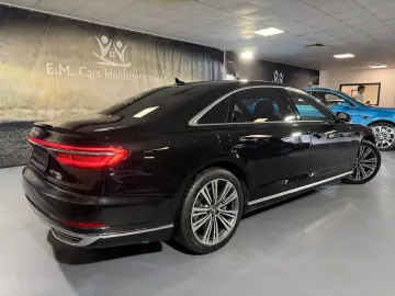AUDI A8 60 TFSIe Lang quattro Chauffeur B&O Head-UP