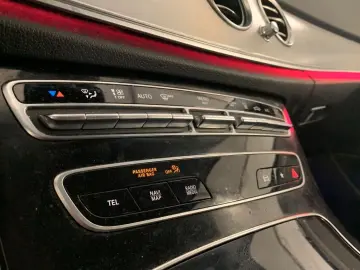 MERCEDES-BENZ E 300 e LIM AMG