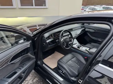 AUDI A8 60 TFSI e quattro B&O Laser Pano OLED HUD