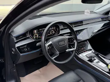 AUDI A8 60 TFSI e quattro B&O Laser Pano OLED HUD