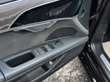 AUDI A8 60 TFSI e quattro B&O Laser Pano OLED HUD