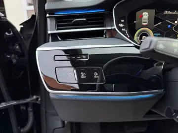 AUDI A8 60 TFSI e quattro B&O Laser Pano OLED HUD