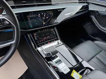 AUDI A8 60 TFSI e quattro B&O Laser Pano OLED HUD