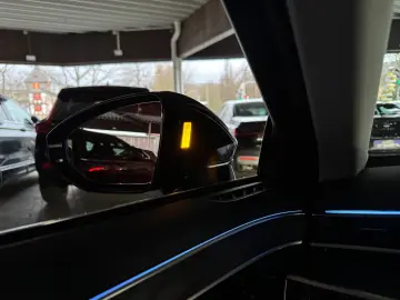AUDI A8 60 TFSI e quattro B&O Laser Pano OLED HUD