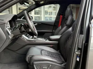 Audi Q7 50TDI S-LINE Competition Plus 7seats. FULL
