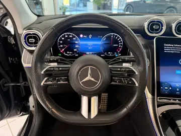 MERCEDES-BENZ GLC 300 e 4M AMG
