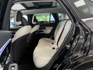 MERCEDES-BENZ GLC 300 e 4M AMG