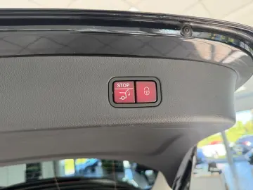 MERCEDES-BENZ GLC 300 e 4M AMG