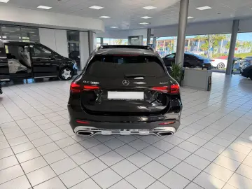 MERCEDES-BENZ GLC 300 e 4M AMG