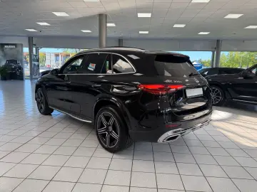 MERCEDES-BENZ GLC 300 e 4M AMG