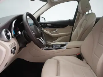 MERCEDES-BENZ GLC 300 4Matic 9G-Tronic AMG