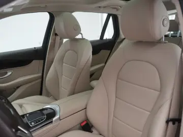 MERCEDES-BENZ GLC 300 4Matic 9G-Tronic AMG