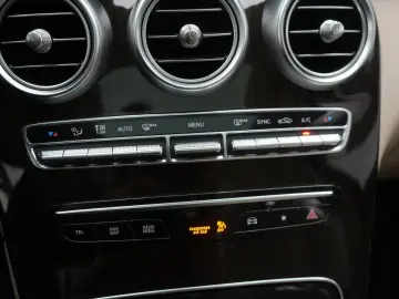 MERCEDES-BENZ GLC 300 4Matic 9G-Tronic AMG