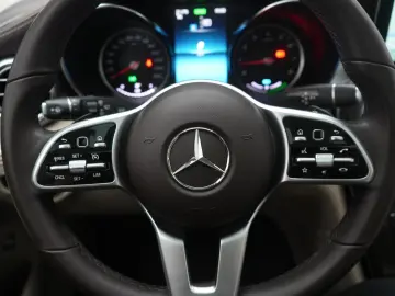 MERCEDES-BENZ GLC 300 4Matic 9G-Tronic AMG