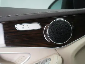 MERCEDES-BENZ GLC 300 4Matic 9G-Tronic AMG