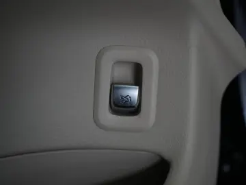 MERCEDES-BENZ GLC 300 4Matic 9G-Tronic AMG