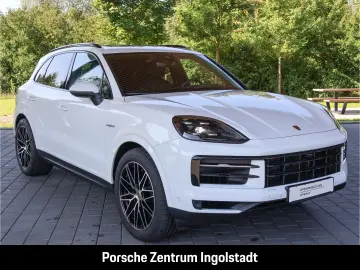 Porsche Cayenne E-Hybrid  Panorama