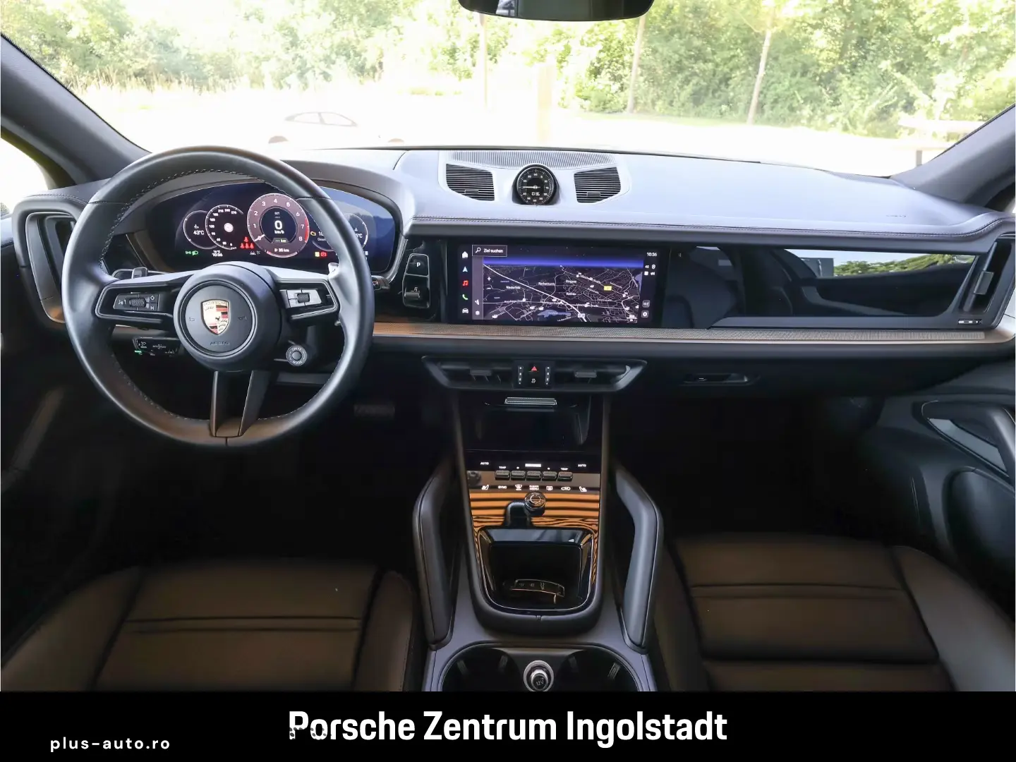 Porsche Cayenne E-Hybrid  Panorama