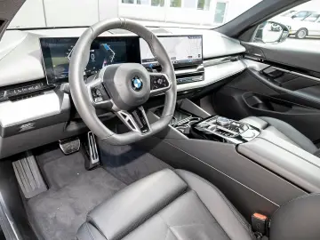 BMW 520i Lim. M Sportpaket AHK Kamera Adapt.LED 1VB