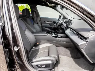 BMW 520i Lim. M Sportpaket AHK Kamera Adapt.LED 1VB