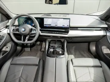 BMW 520i Lim. M Sportpaket AHK Kamera Adapt.LED 1VB