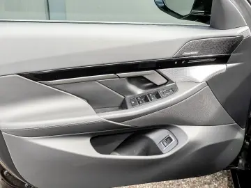 BMW 520i Lim. M Sportpaket AHK Kamera Adapt.LED 1VB