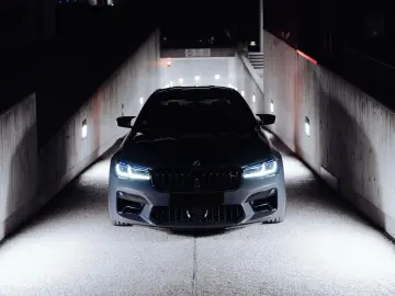 BMW M5 Competition xDrive B&W
