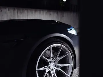 BMW M5 Competition xDrive B&W