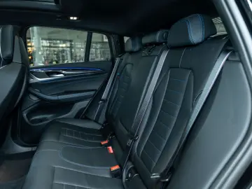 BMW X4 M40i   Harman Kardon   Carbon   Shadow Line