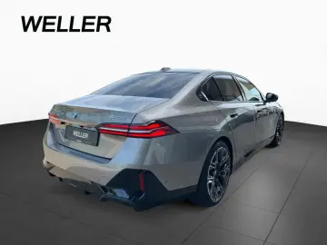 BMW 520d Lim.M Sport Pano AdpLED H K PA  DA  LivePro