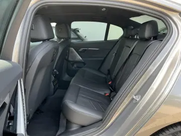 BMW 520d Lim.M Sport Pano AdpLED H K PA  DA  LivePro