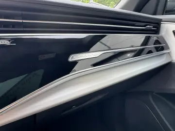 AUDI Q8 50 TDI quattro S-Line