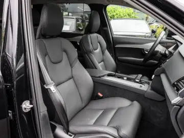 VOLVO XC90 T8 AWD Plus Bright NP 96.740 -  PANO HUD 21