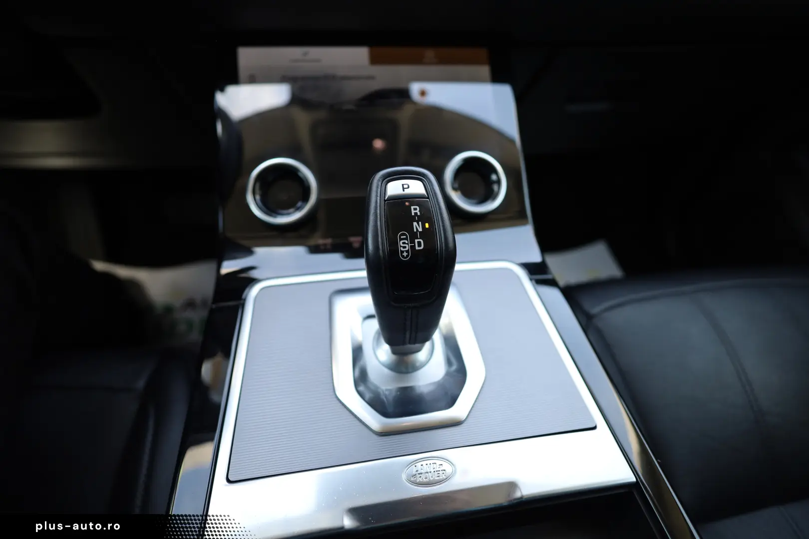 Land Rover Range Rover Evoque 2.0 D R-Dynamic MHEV 4x4