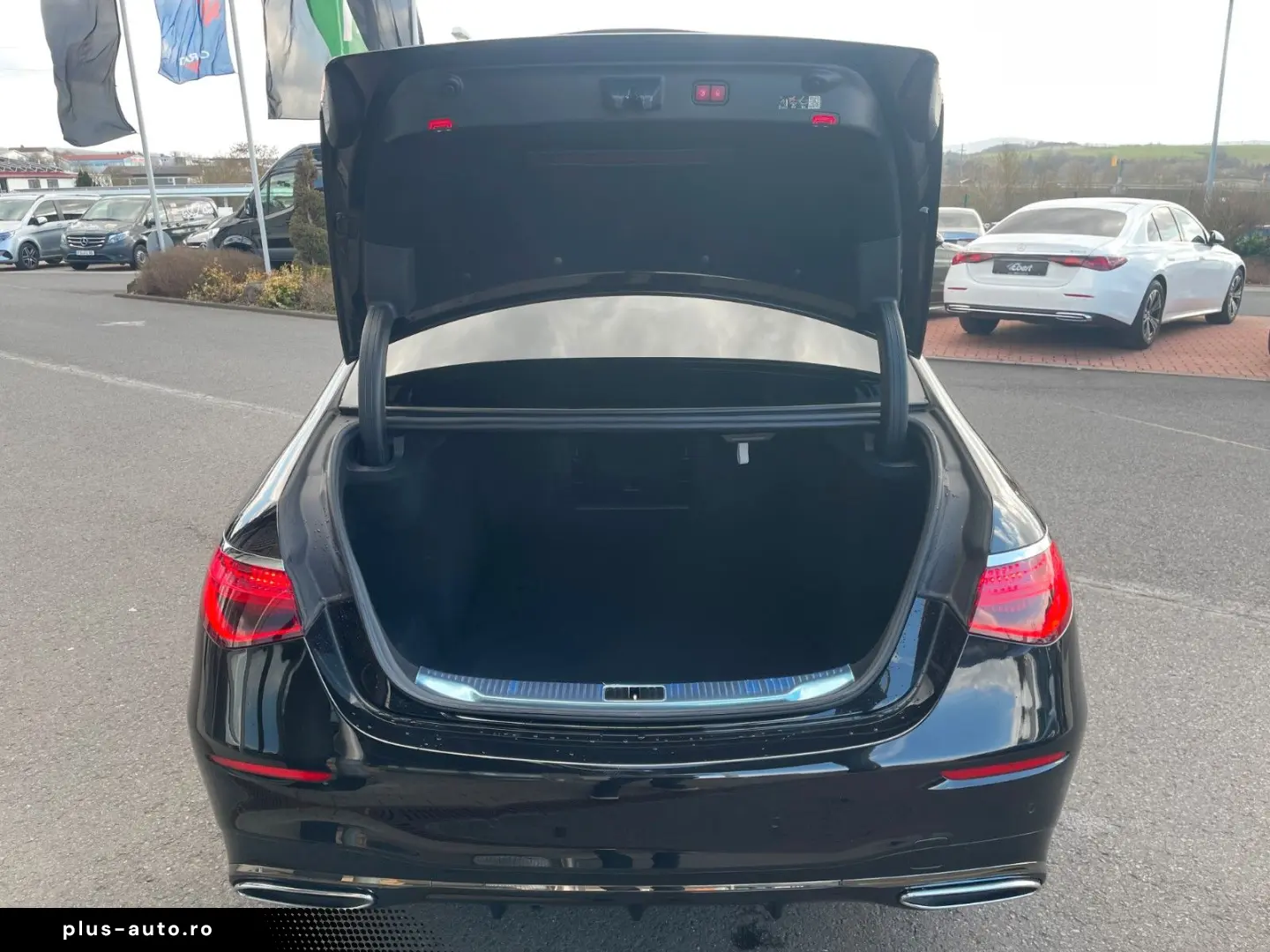 MERCEDES-BENZ S 400 d 4M Lang AMG Burm Pano StdH 3D Fond HUD