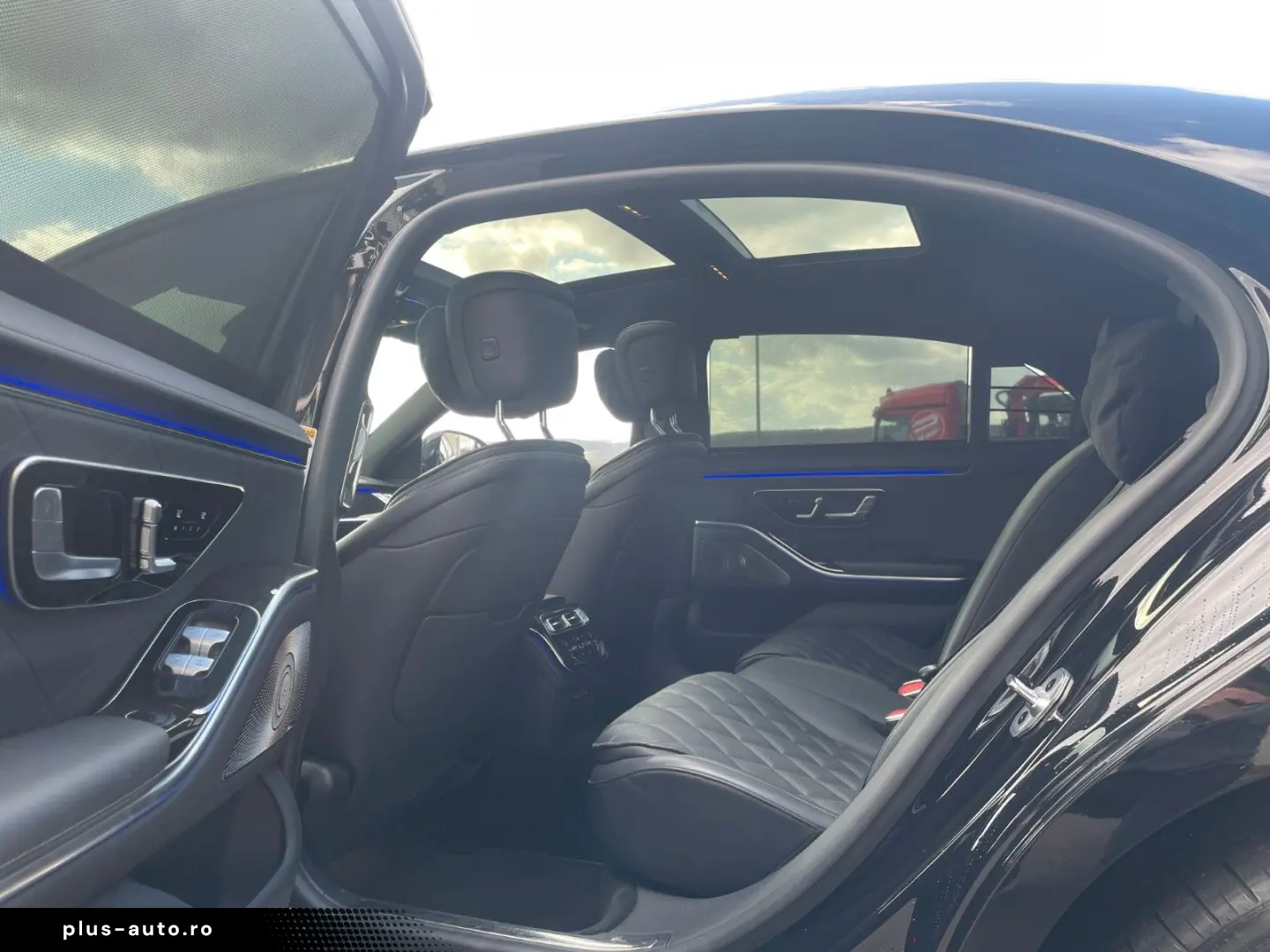 MERCEDES-BENZ S 400 d 4M Lang AMG Burm Pano StdH 3D Fond HUD