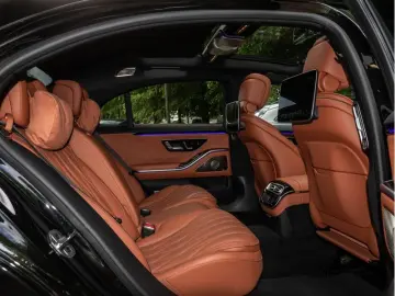 MERCEDES-BENZ S 63 AMG E Performance L Pano Burm HE-…