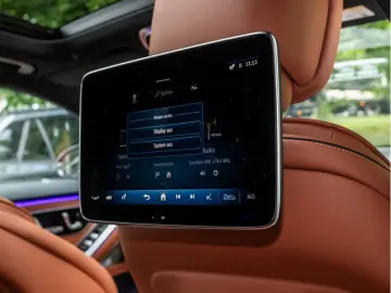 MERCEDES-BENZ S 63 AMG E Performance L Pano Burm HE-…