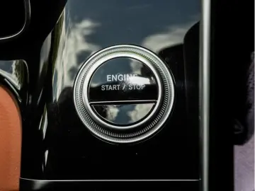 MERCEDES-BENZ S 63 AMG E Performance L Pano Burm HE-…