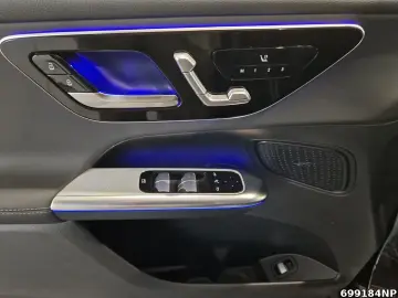MERCEDES-BENZ GLC 220 d 4M Avantgarde Kamera Ambient…