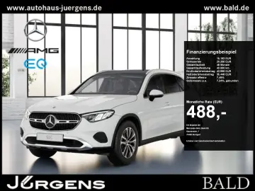 MERCEDES-BENZ GLC 220 d 4M Avantgarde LED Cam Pano T…