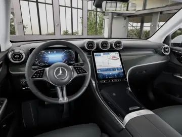 MERCEDES-BENZ GLC 220 d 4M Avantgarde LED Cam Pano T…