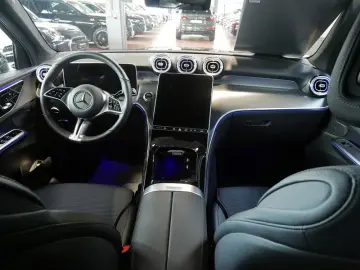 MERCEDES-BENZ GLC 220 d 4M   AVANTGARDE MEMO AHK KAMERA SPUR