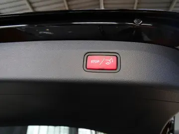 MERCEDES-BENZ GLC 220 d 4M   AVANTGARDE MEMO AHK KAMERA SPUR